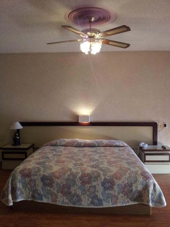 Hotel El Monte Salamanca Værelse billede